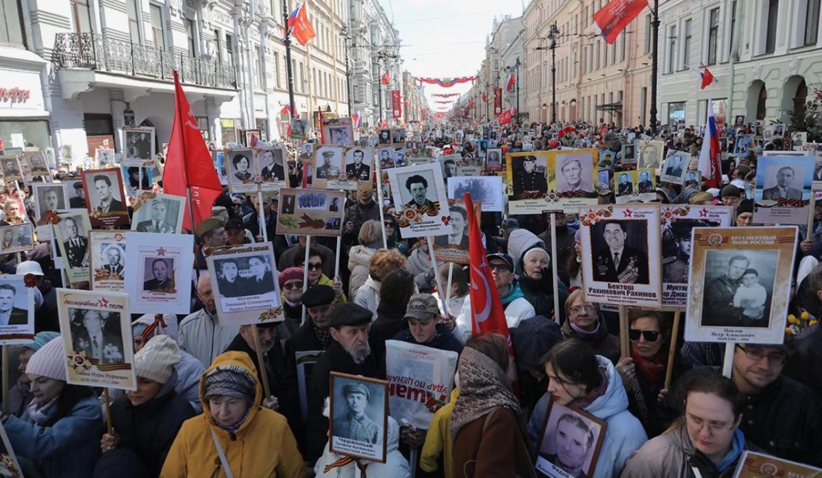 1,1 миллиона человек приняли участие в акции «Бессмертный полк» в Петербурге