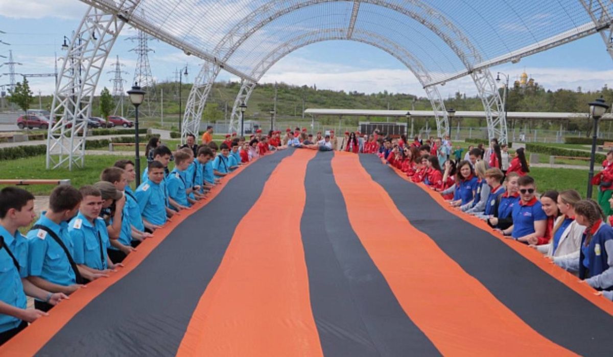 Международный патриотический форум «Родина Победы» начался в Волгограде