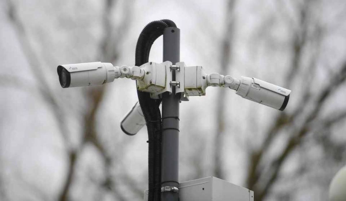 В Омске на одной из улиц установили новую камеру для фиксации нарушений ПДД