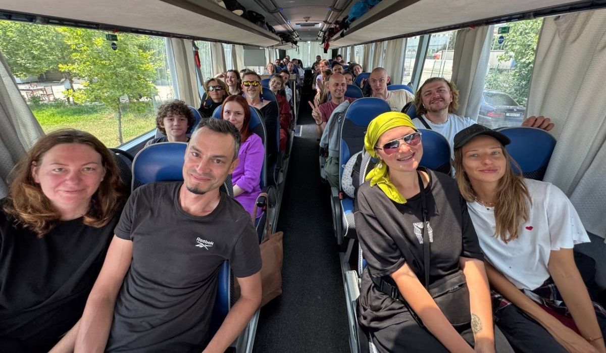 Первая группа из 86 россиян покинула Иран, сообщает МИД России