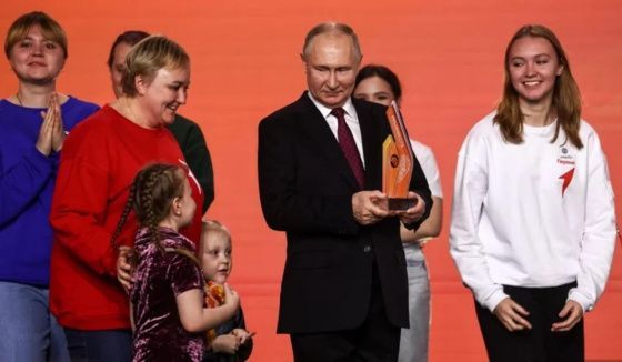 По мнению Президента РФ Владимира Путина лучшим волонтером года является жительница Воронежа 