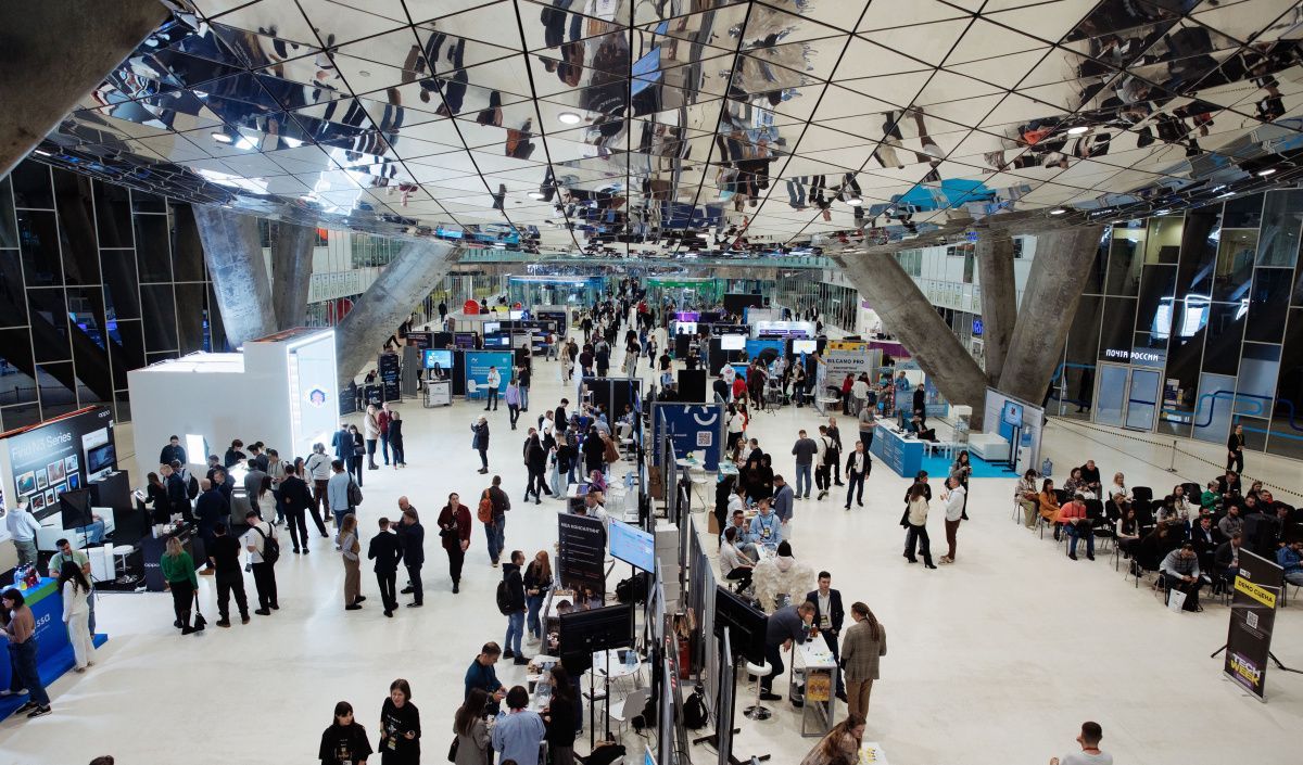 Юбилейную конференцию TECH WEEK посетили более 3,2 тысячи специалистов 