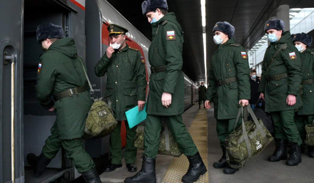 Путин подписал указ о призыве на срочную службу 160 тысяч граждан