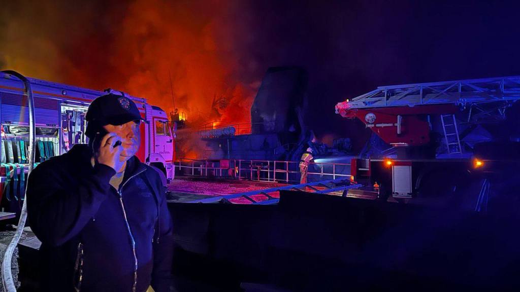 Губернатор после атаки на Севастополь: никакой опасности для гражданских объектов нет