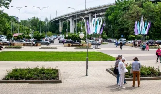 В Центральном парке Воронежа проводятся масштабные работы по борьбе с клещами