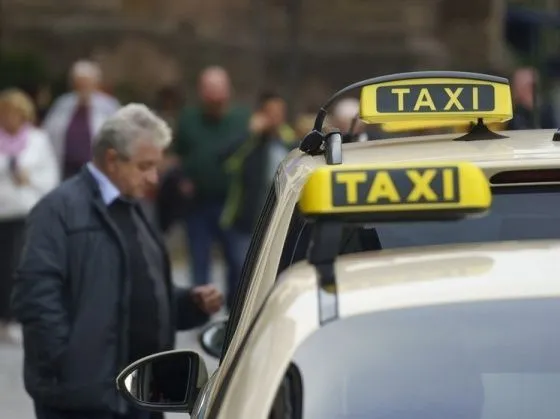 В Воронежской области хотят установить новые требования к цвету машин таксистов