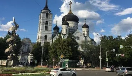 В Воронеже запретят парковку у Благовещенского собора 